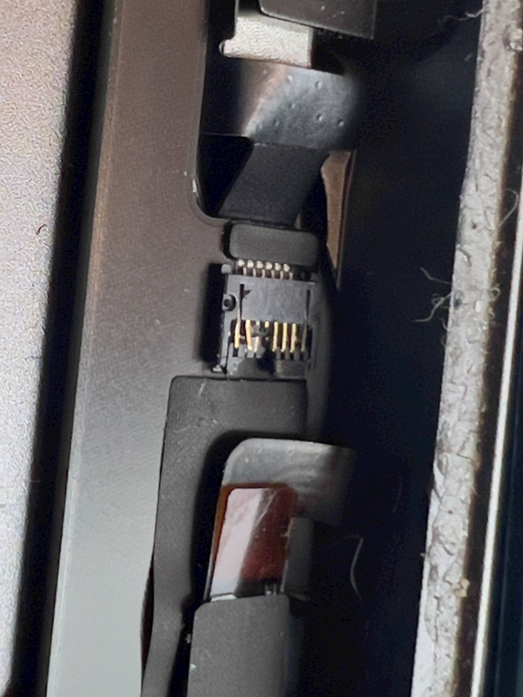 🧰 Riparare “in casa” vs rivolgersi a professionisti qualificati: ecco perché non è la stessa cosa ⚠️