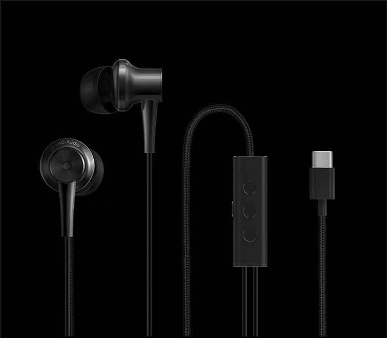 Mi Anc & Type-C In Ear Earphones Black Lifestyle